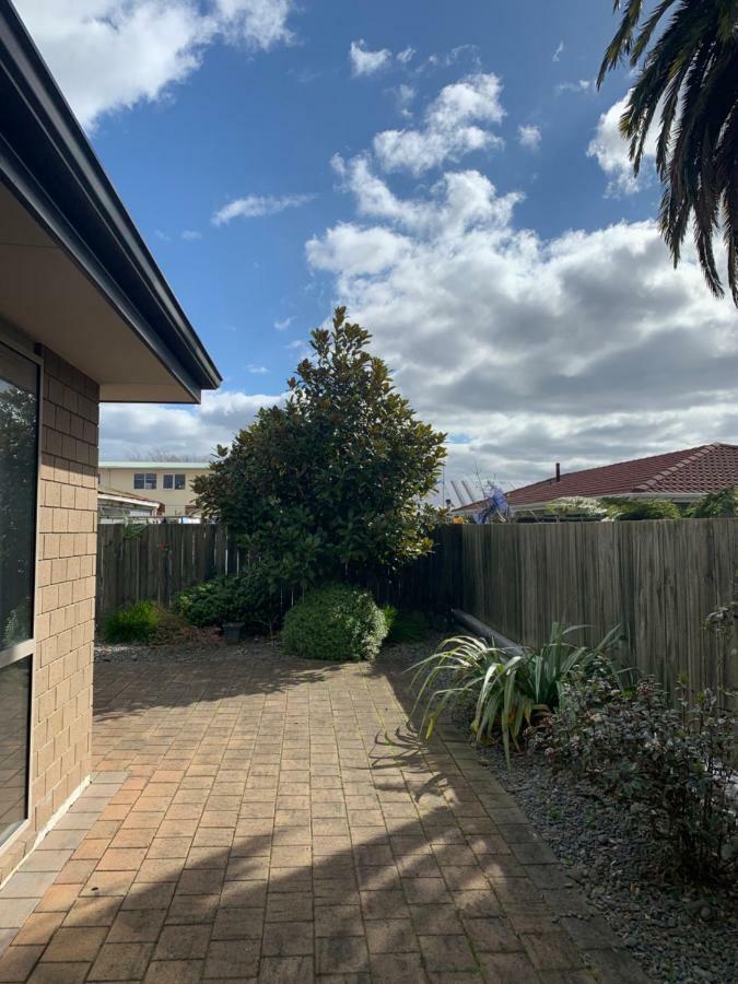 Cosy Rotorua Center Holiday Home Екстер'єр фото